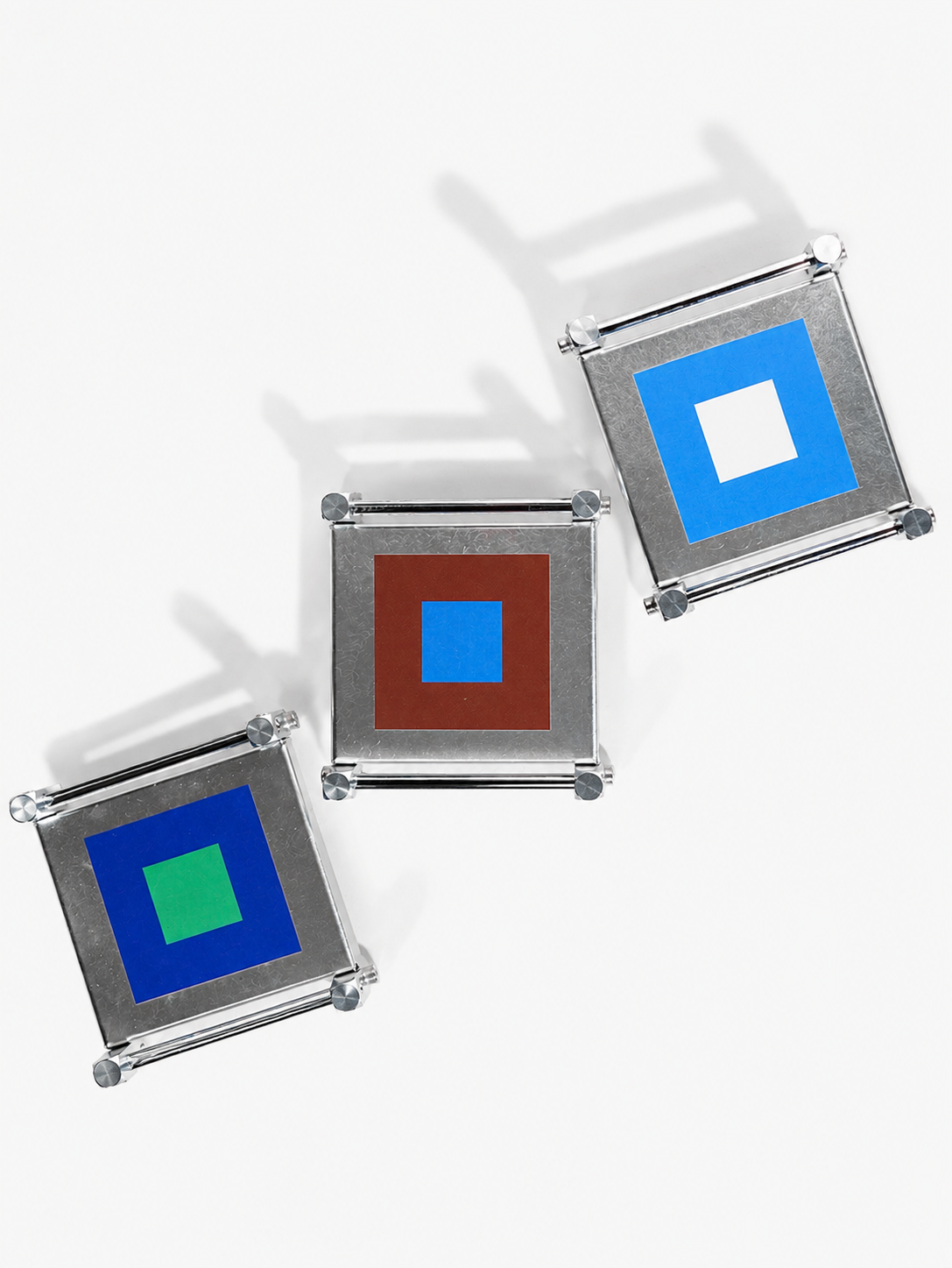 LITTLE SQUARE
